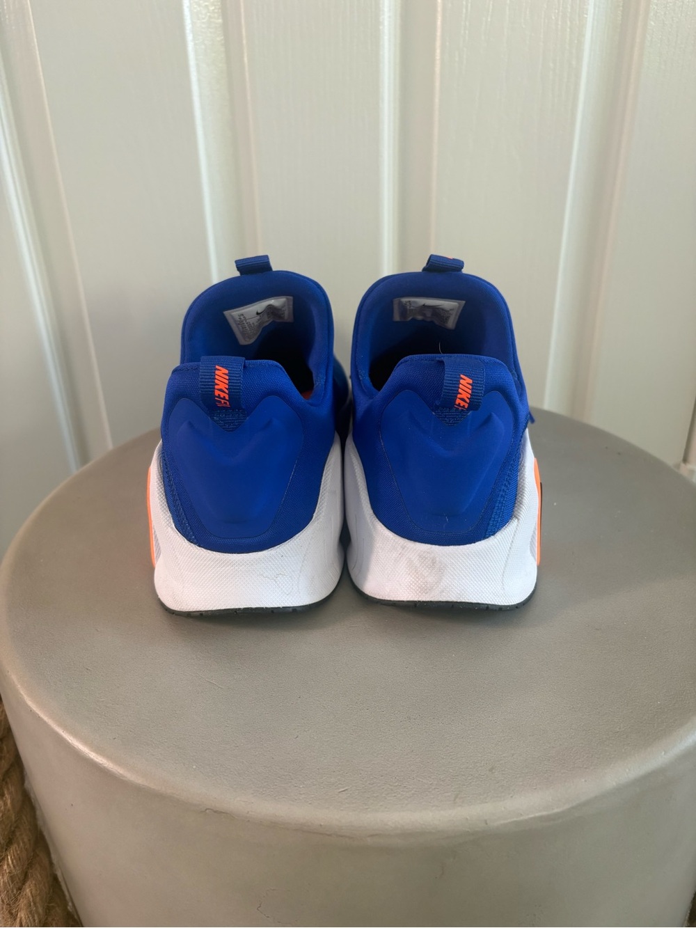 Nike | Free Metcon 6 training shoes Blue w/ orange accents | 9.5 | Like New - Picture 5 of 7